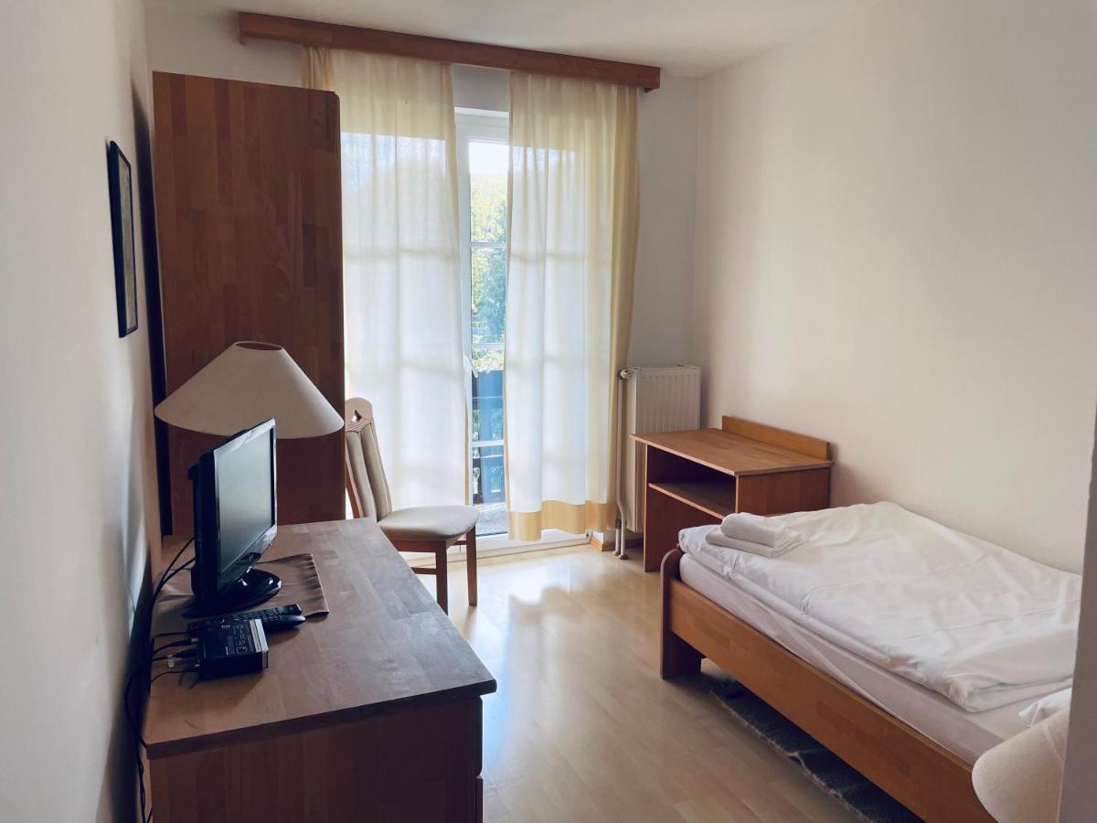 Stiftstaverne Klein Mariazell 外观 照片