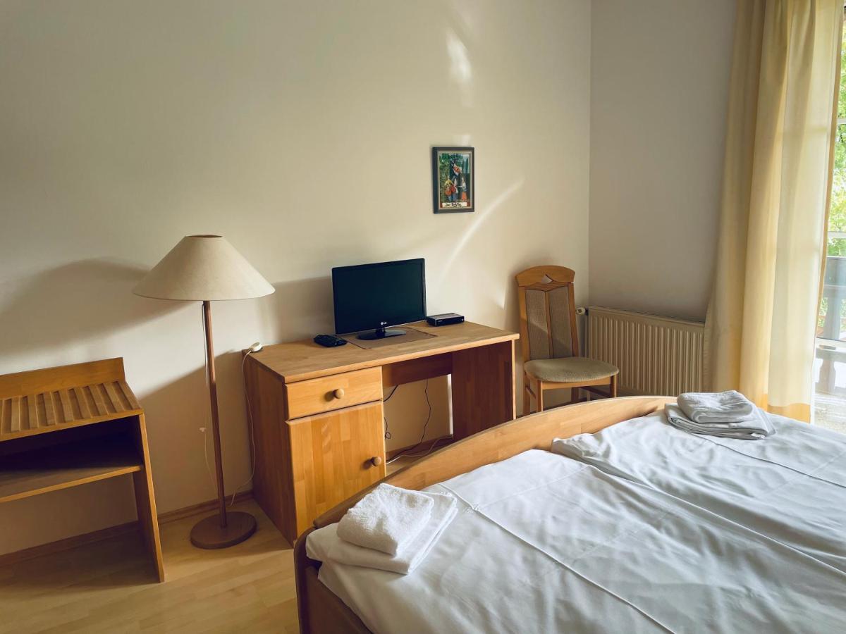 Stiftstaverne Klein Mariazell 外观 照片