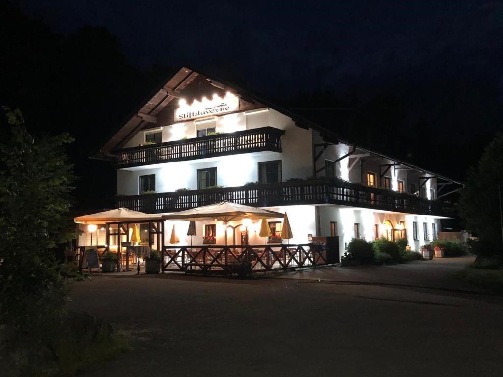 Stiftstaverne Klein Mariazell 外观 照片